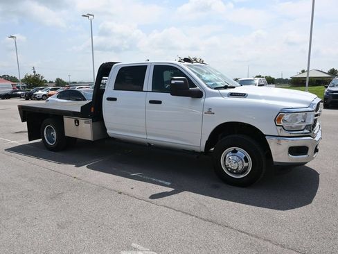Used 2024 RAM 3500 Tradesman w/ Chrome Appearance Group AWD/4WD image 2