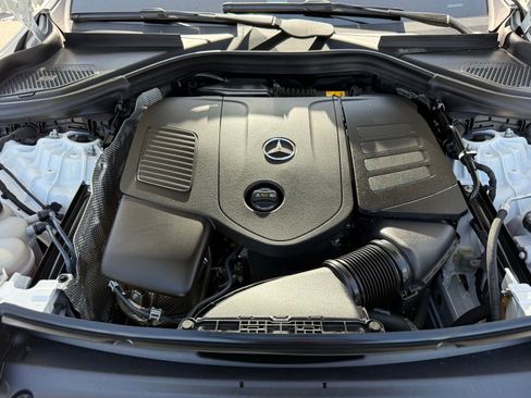 Used 2023 Mercedes-Benz GLC 300 image 42