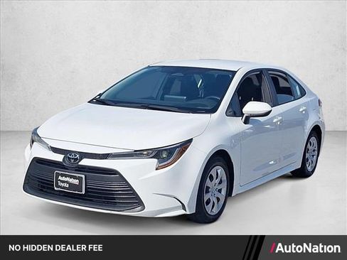 Used 2024 Toyota Corolla LE FWD image 1
