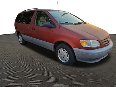 Used 2001 Toyota Sienna LE