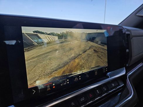 Used 2024 Chevrolet Silverado 1500 LTZ image 17