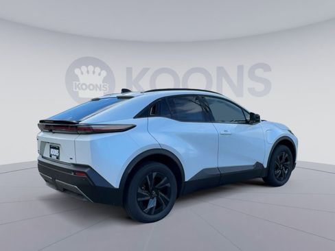 New 2026 Toyota C-HR AWD/4WD image 11