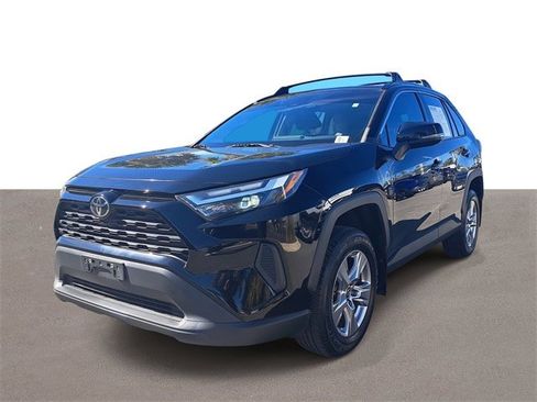 Used 2023 Toyota RAV4 XLE image 2