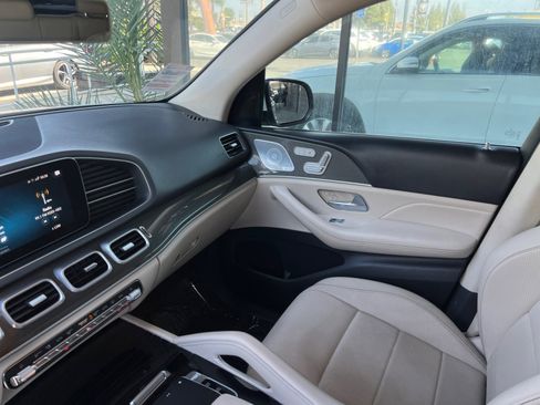 Used 2020 Mercedes-Benz GLE 350 4MATIC w/ Premium Package image 19