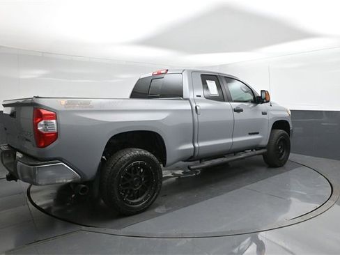 Used 2018 Toyota Tundra SR5 image 11