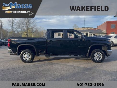 Used 2024 Chevrolet Silverado 2500 LT AWD/4WD image 4