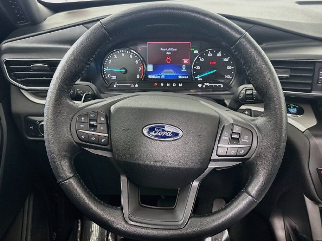 Used 2020 Ford Explorer XLT w/ Equipment Group 202A AWD/4WD image 13