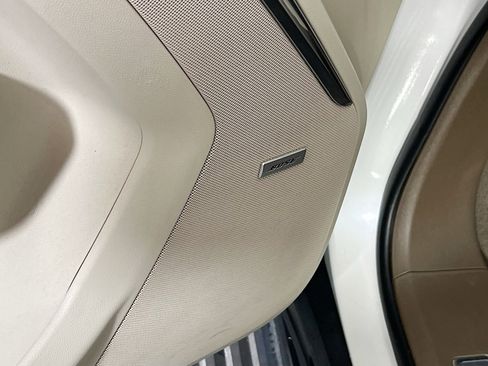 Used 2022 GMC Yukon XL Denali image 18