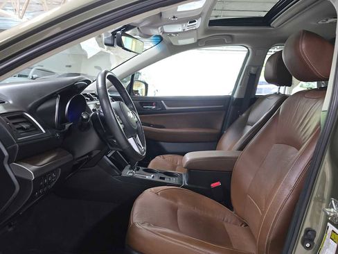 Used 2017 Subaru Outback 2.5i Touring w/ Popular Package #5A AWD/4WD image 21