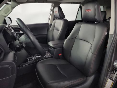Used 2023 Toyota 4Runner TRD Off-Road Premium w/ Moonroof Package AWD/4WD image 15