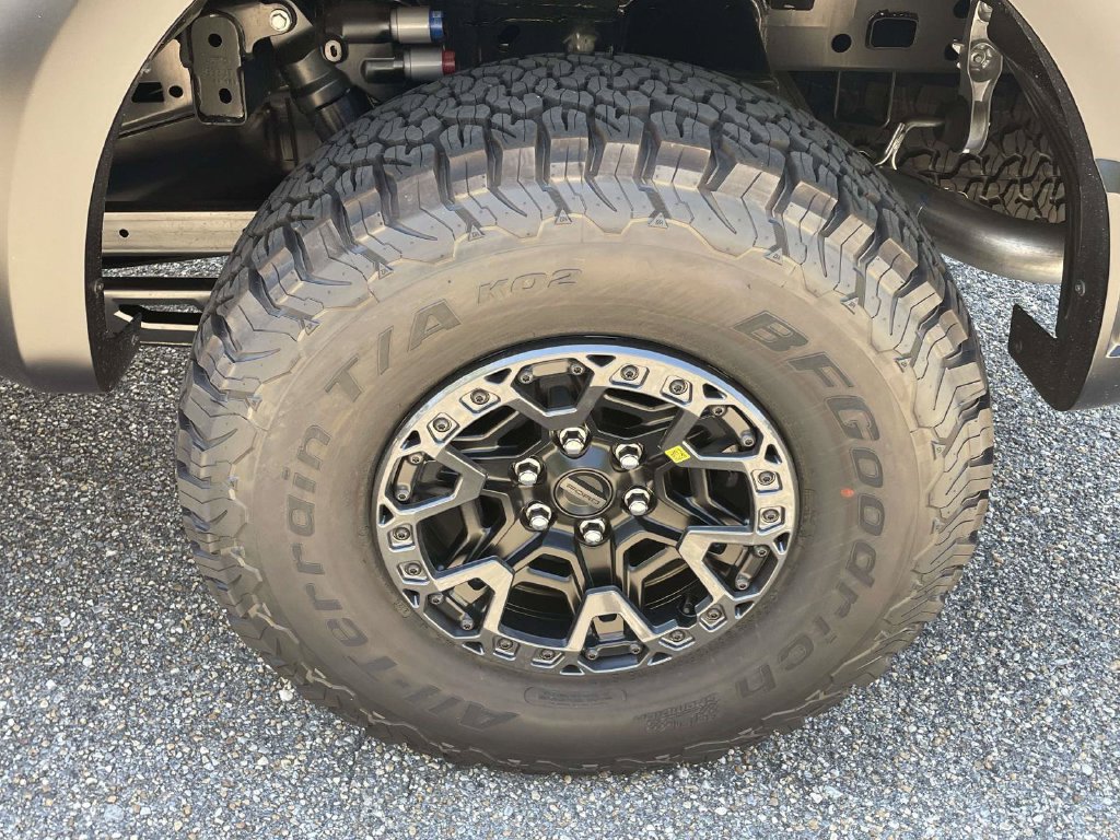New 2026 Ford F150 Raptor w/ Equipment Group 803A Raptor R AWD/4WD image 9