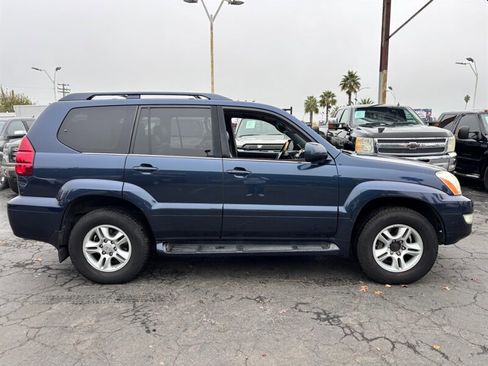 Used 2004 Lexus GX 470 image 2