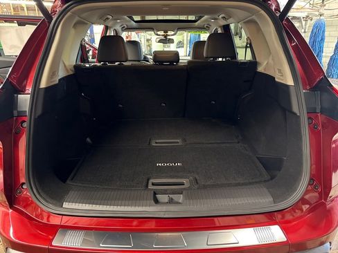 Certified 2024 Nissan Rogue SL w/ SL Premium Package image 25