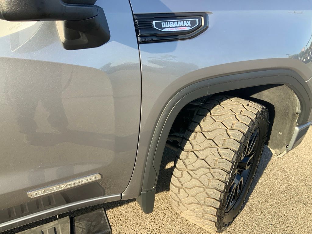 Used 2021 GMC Sierra 1500 Elevation w/ Preferred Package AWD/4WD image 9