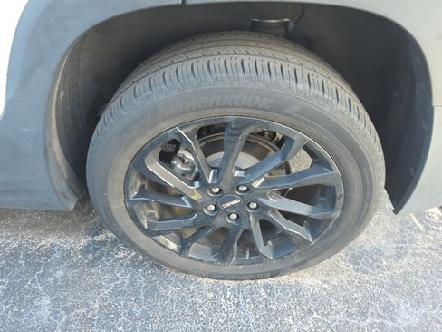 Used 2023 GMC Terrain SLT w/ Elevation Edition FWD image 6