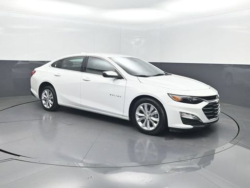 Used 2025 Chevrolet Malibu LT FWD image 33