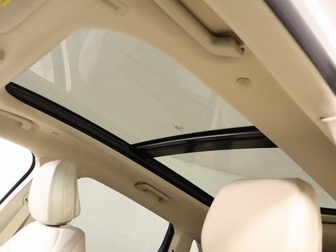 Used 2020 Lincoln Nautilus Reserve w/ Equipment Group 201A image 15