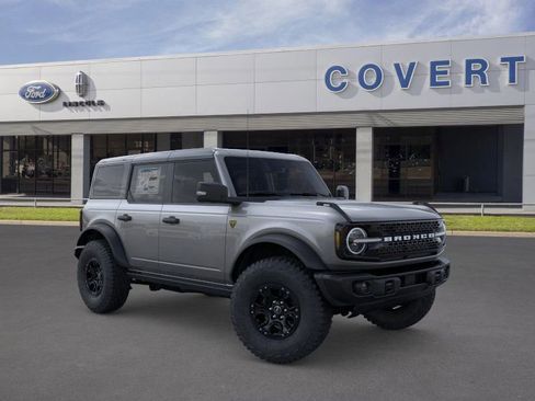 New 2025 Ford Bronco Badlands image 7