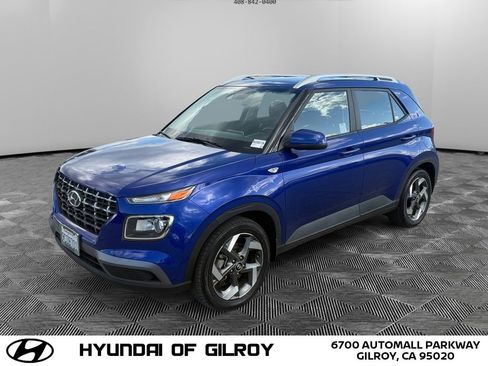 Used 2022 Hyundai Venue SEL image 1