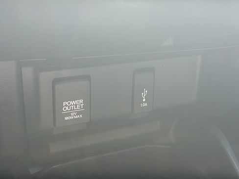 Certified 2019 Honda Fit LX image 31