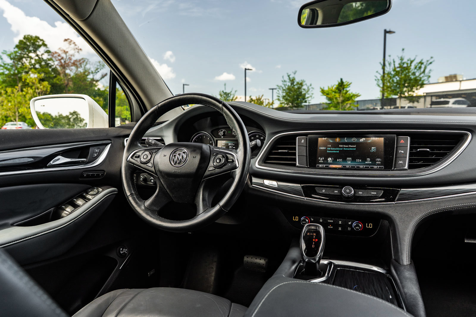 Used 2018 Buick Enclave Premium FWD image 31