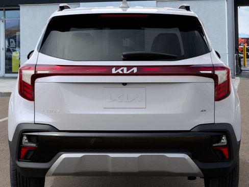 New 2026 Kia Seltos SX w/ SX Sunroof Package image 13