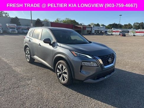 Used 2023 Nissan Rogue SV image 1