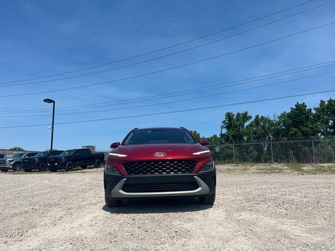 Used 2023 Hyundai Kona SEL FWD image 3