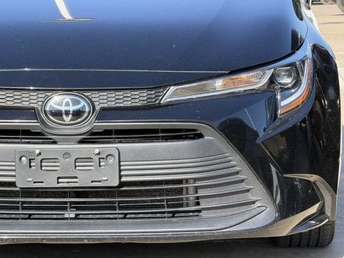 Used 2024 Toyota Corolla LE FWD image 9