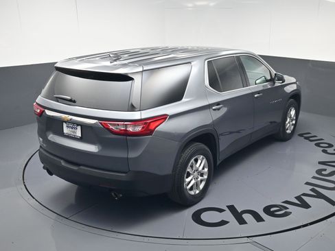 Used 2021 Chevrolet Traverse LS image 33
