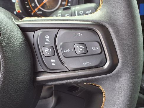 Used 2024 Jeep Wrangler Unlimited Sport AWD/4WD image 6