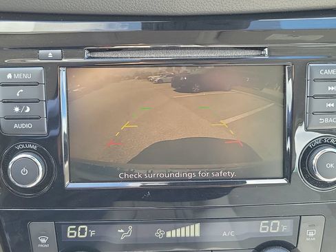 Used 2020 Nissan Rogue Sport SV w/ All-Weather Package AWD/4WD image 32