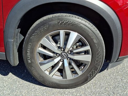 Used 2024 Nissan Pathfinder SL AWD/4WD image 8
