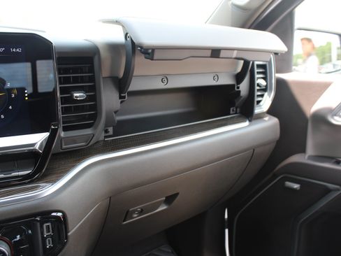 Used 2024 Chevrolet Silverado 1500 RST w/ Convenience Package II AWD/4WD image 37