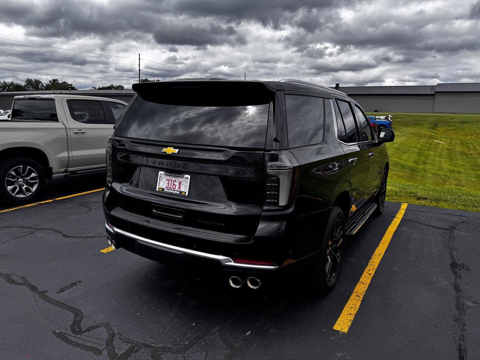 Used 2026 Chevrolet Tahoe Premier AWD/4WD image 5