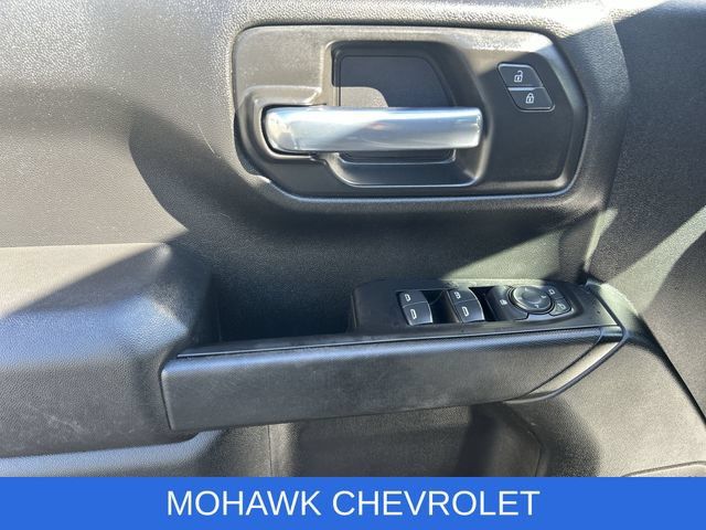 Used 2021 Chevrolet Silverado 1500 Custom AWD/4WD image 30
