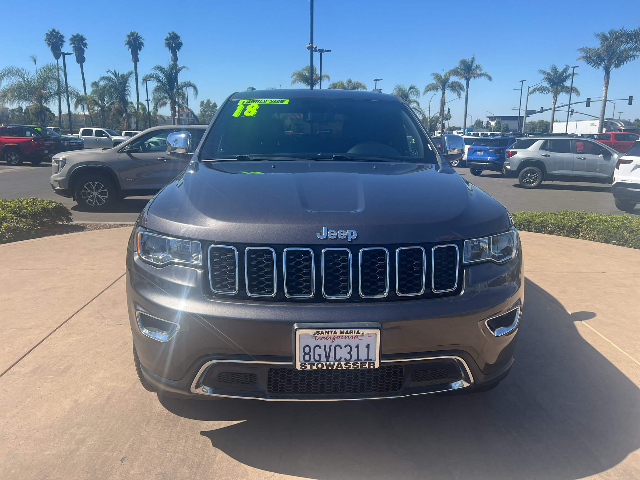 Used 2018 Jeep Grand Cherokee Limited RWD image 2