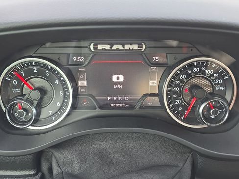 Used 2022 RAM 1500 Big Horn RWD image 30