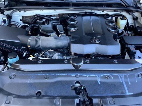 Used 2023 Toyota 4Runner SR5 image 30