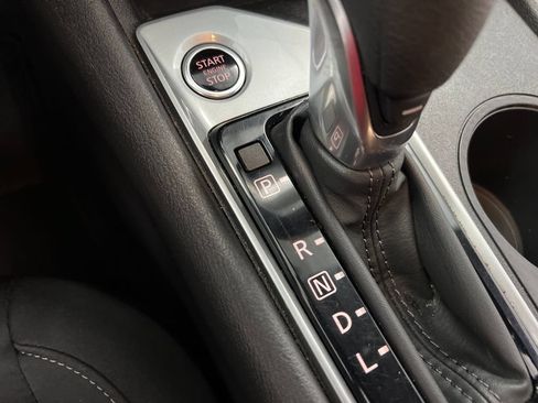Used 2025 Nissan Altima 2.5 SV FWD image 48