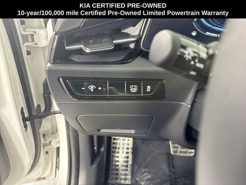 Certified 2025 Kia Niro EX Touring image 13
