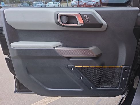 Used 2023 Ford Bronco Badlands image 20