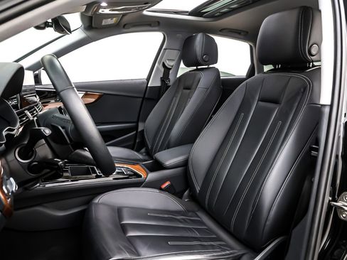 Used 2023 Audi A4 2.0T Premium w/ Convenience Package image 18