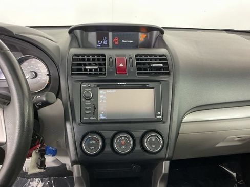 Used 2014 Subaru Forester 2.5i Limited AWD/4WD image 17