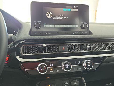 Certified 2024 Honda Civic Sport image 19