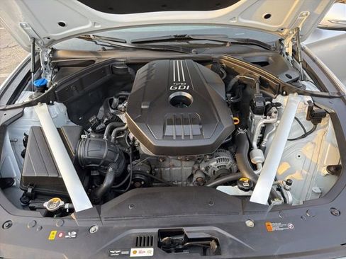 Used 2019 Genesis G70 2.0T Advanced w/ Sport Package image 42