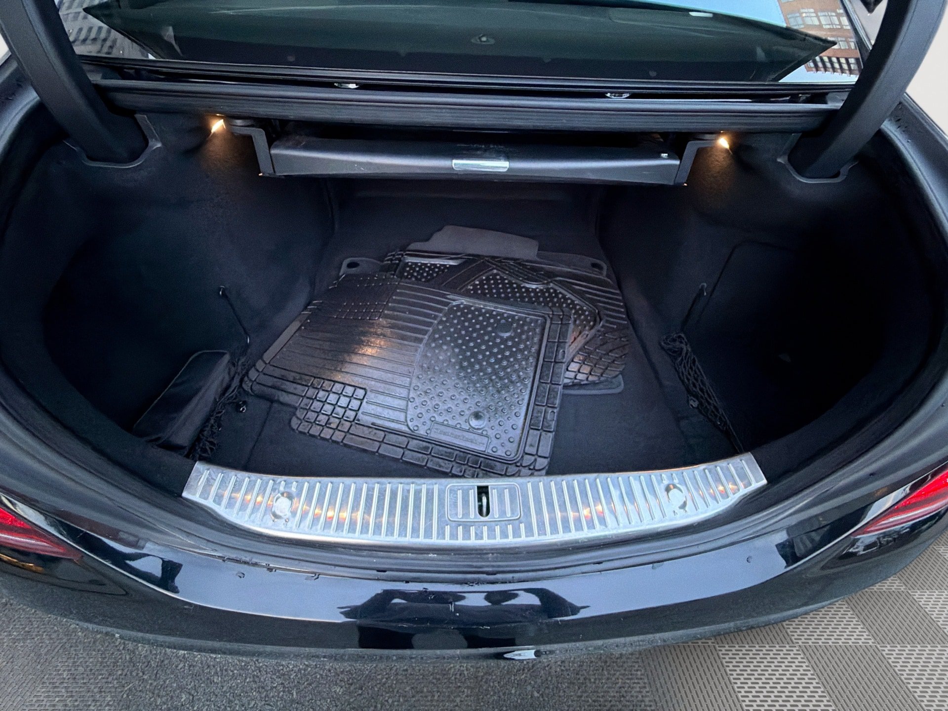Used 2020 Mercedes-Benz S 560 4MATIC Sedan image 22