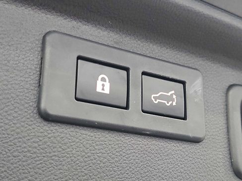 Used 2022 Subaru Forester Limited image 29