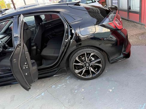 Used 2018 Honda Civic Sport image 69