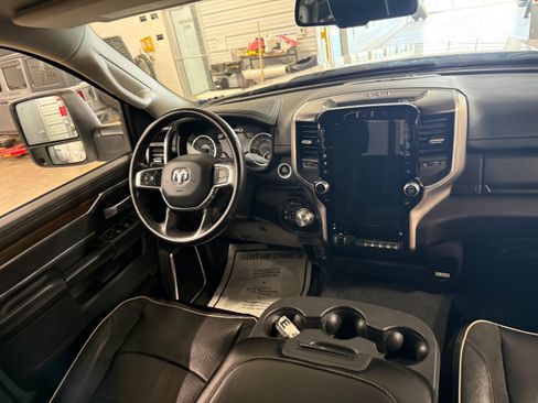 Used 2023 RAM 2500 Laramie AWD/4WD image 16